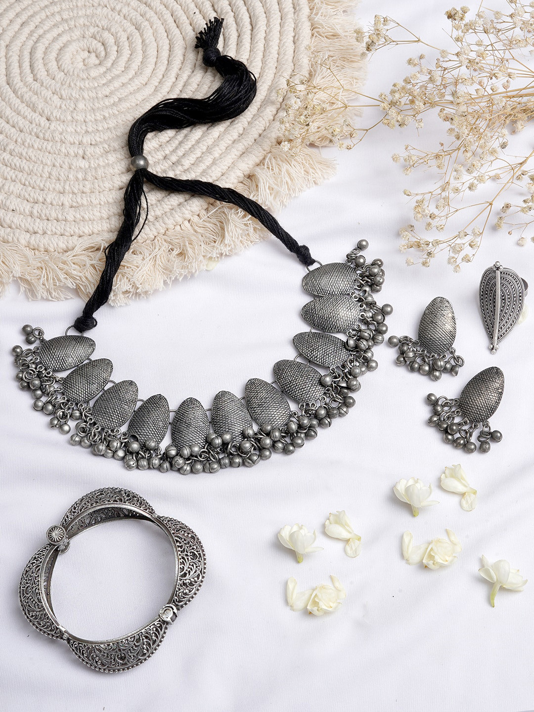 TEEJH Oxidised Silver-Toned Chakori Jewellery Set