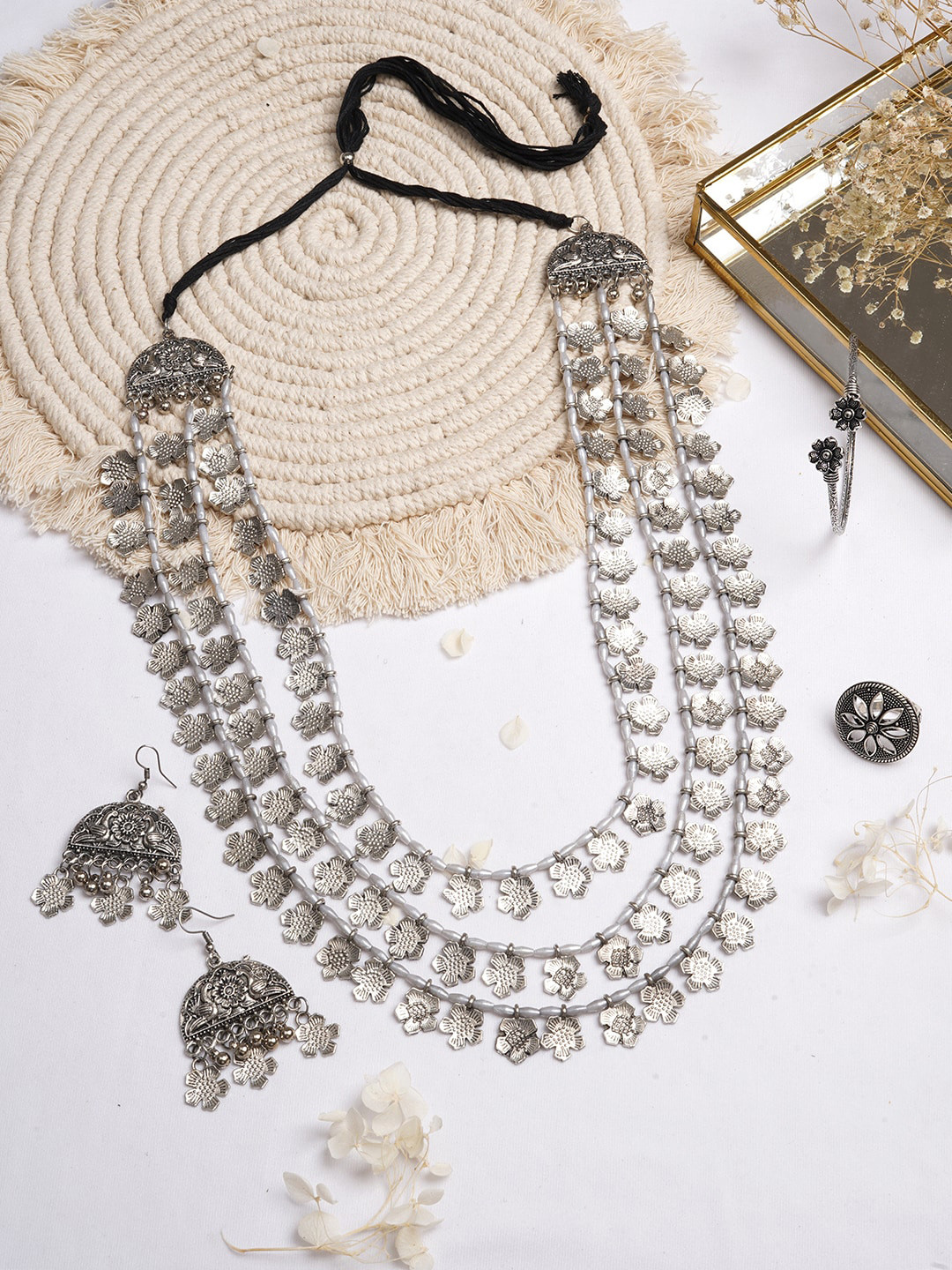 TEEJH Oxidised Silver-Toned Teejh Aaral Silver Oxidised Jewelry Set