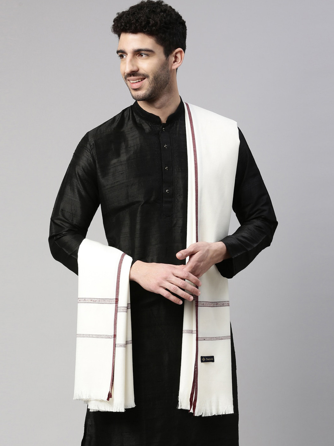 Pashmoda Men White Woollen Woven Design