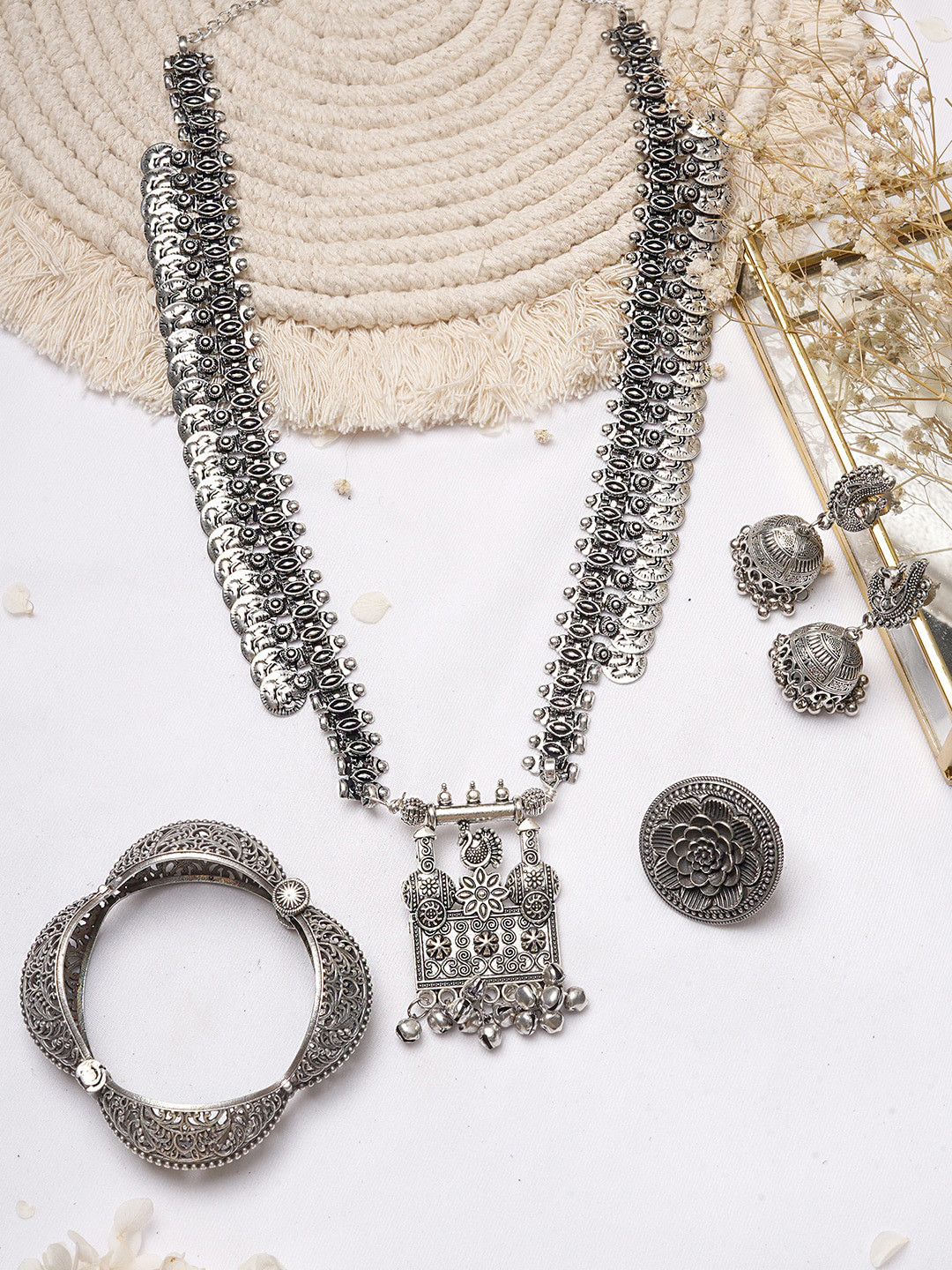 TEEJH Silver-Toned Oxidised Jewellery Set
