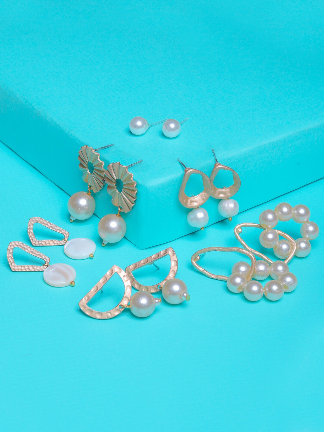 DIVA WALK Set of 6 Gold-Plated Earrings