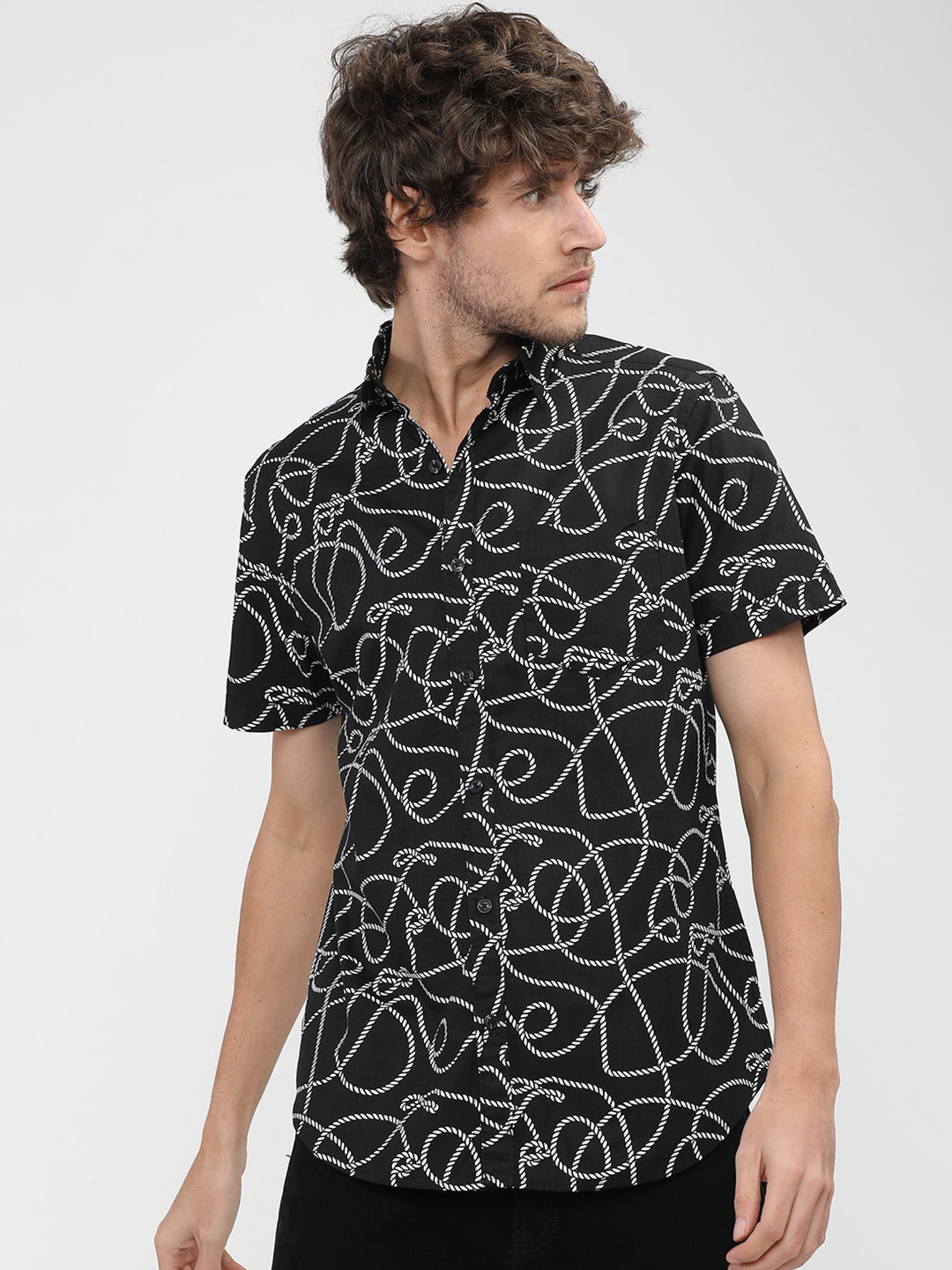 HIGHLANDER Men Black Slim Fit Printed Casual Shirt