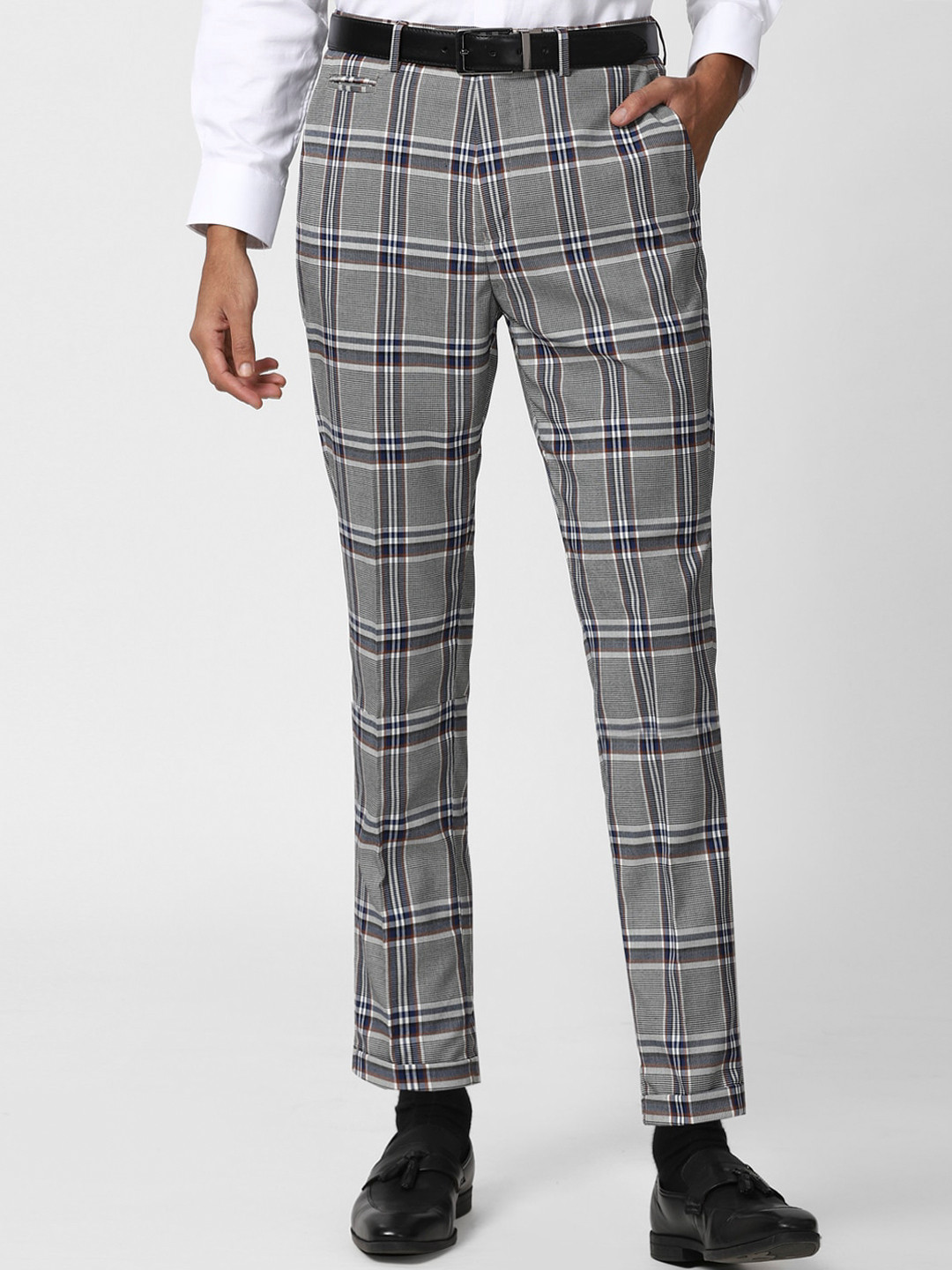 Peter England Men Grey Checked Trousers