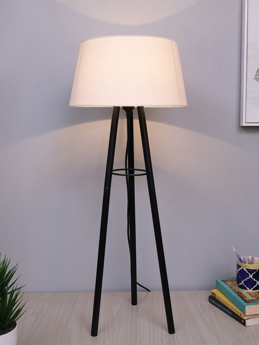 Homesake Black Metal Tripod Table Lamp With Khadi Shade