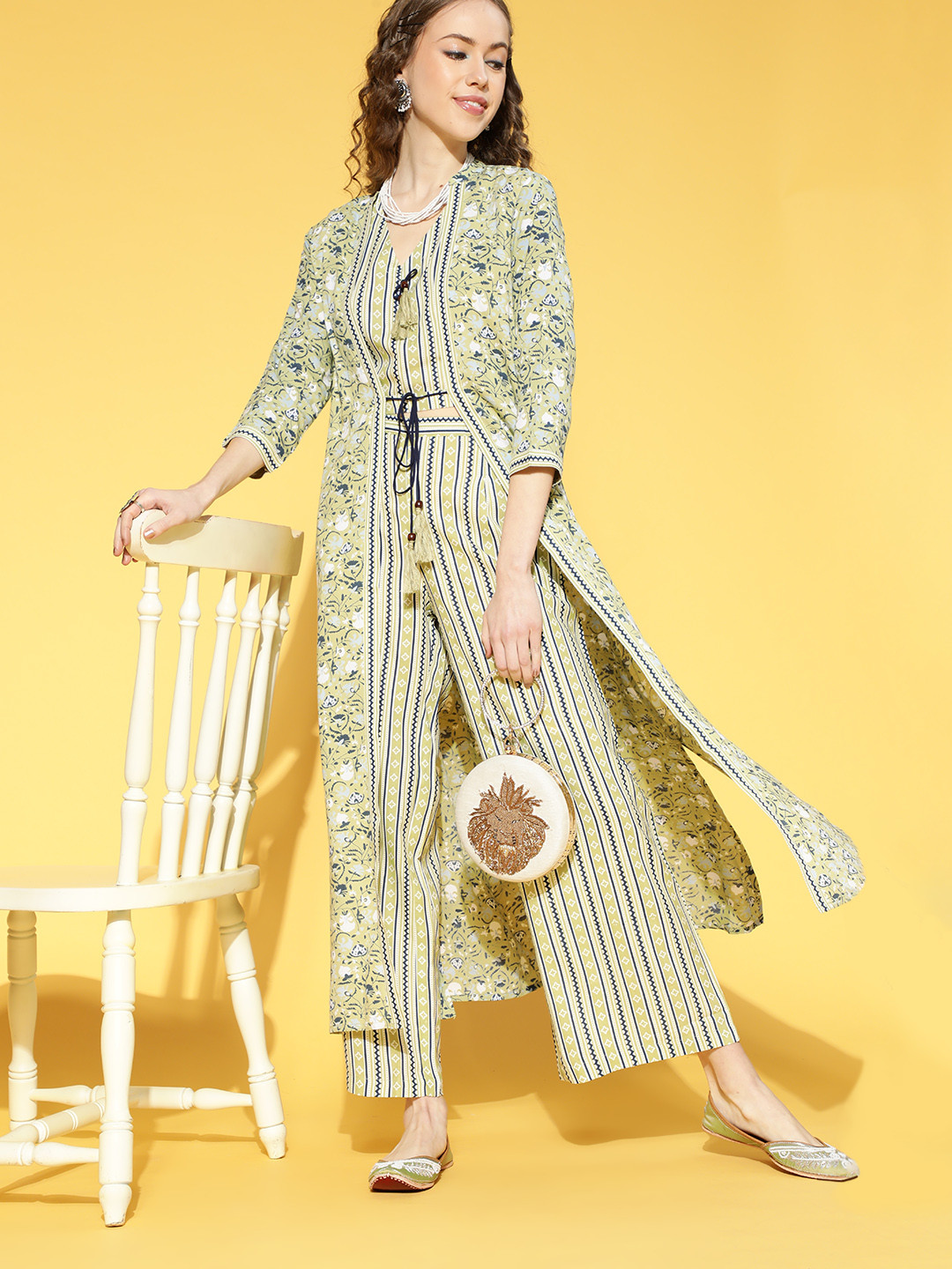 kipek Women Green & Navy Blue Geometric Printed Fusion Kurta Set With a Jacket