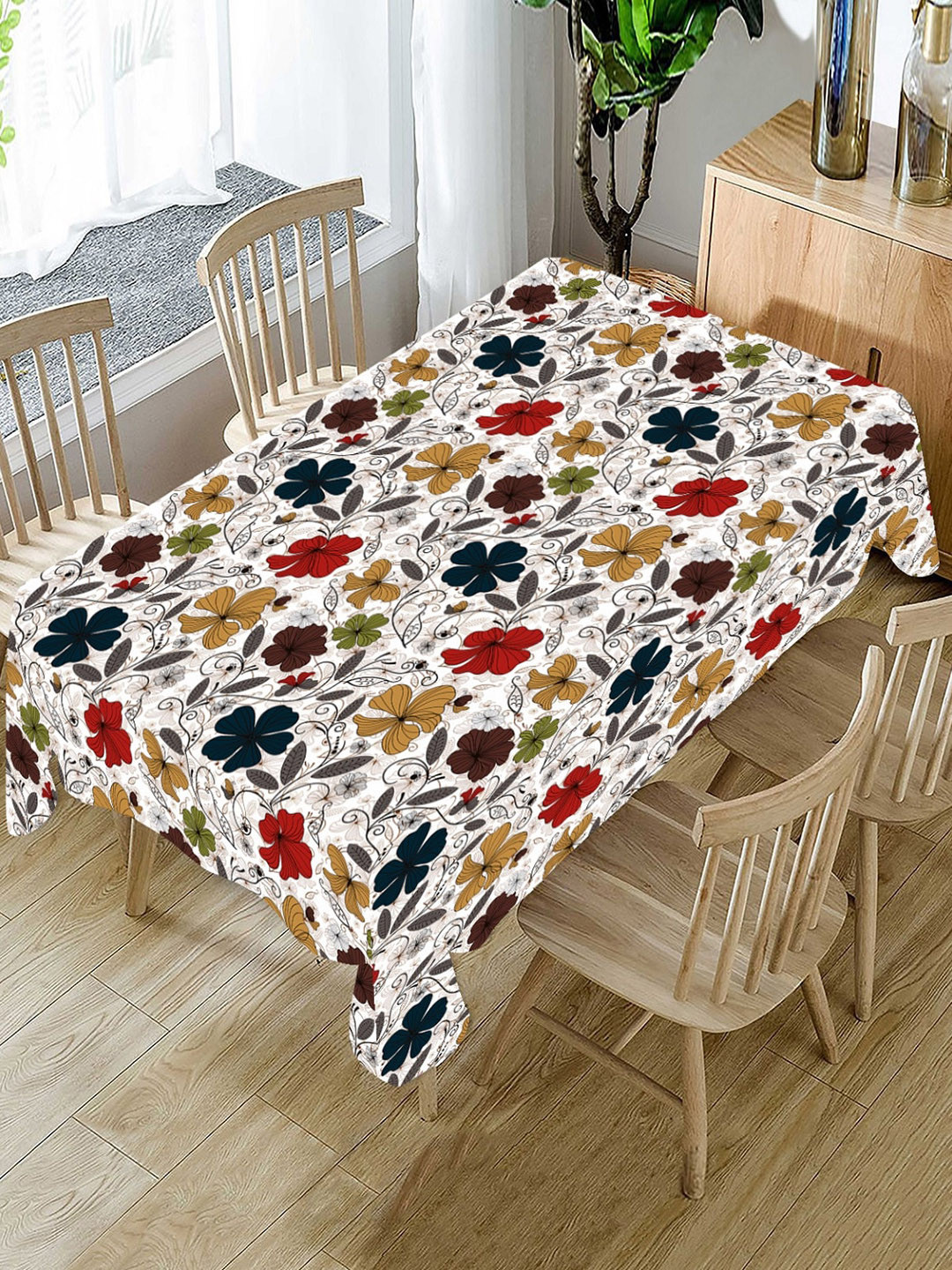 AEROHAVEN White & Red Floral Printed 4-Seater Rectangular Table Cover