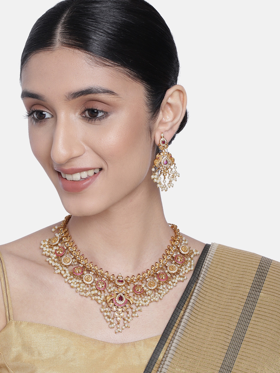Peora Gold-Toned & Off White South Indian Traditional Style Jewellery Set