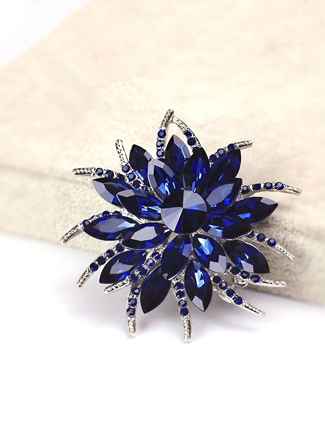 Yellow Chimes Women Blue & White Crystal Brooch