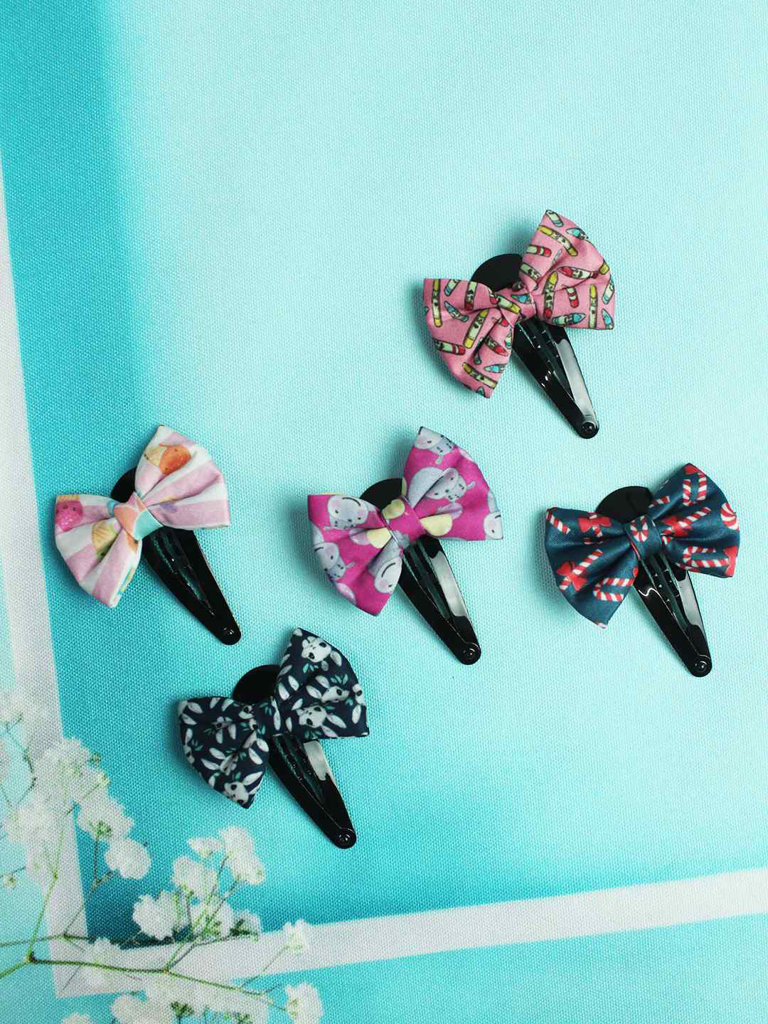 Tossido Girls Multicoloured Set of 5 Printed Tic Tac Hair Clip