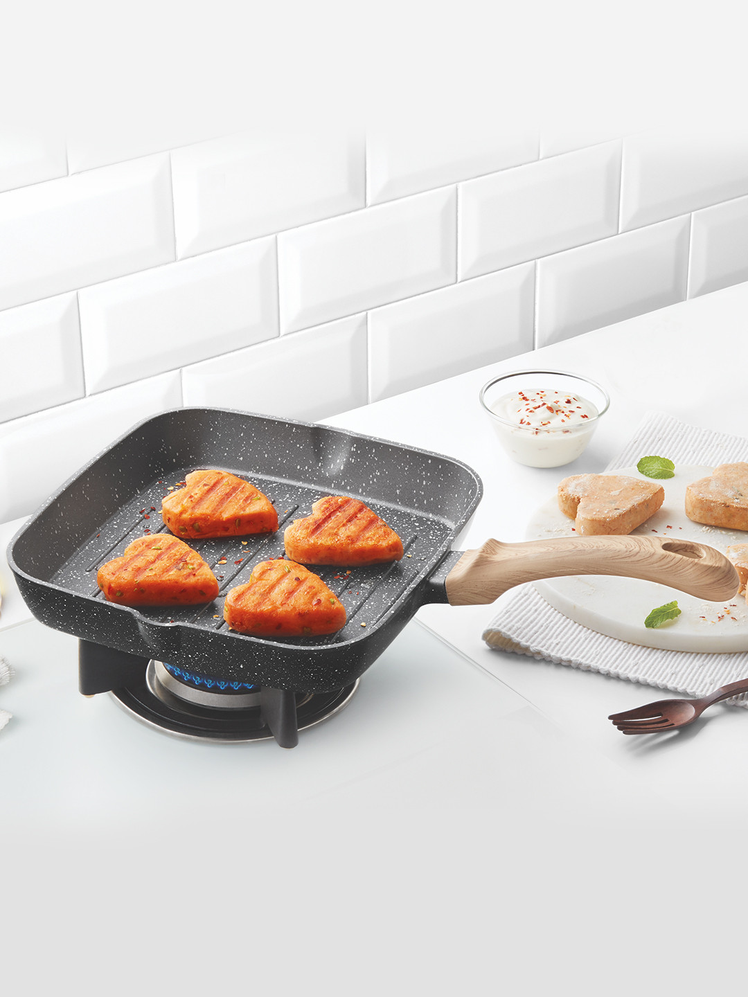 BOROSIL Black & Brown Solid Non-Stick Frying Pan