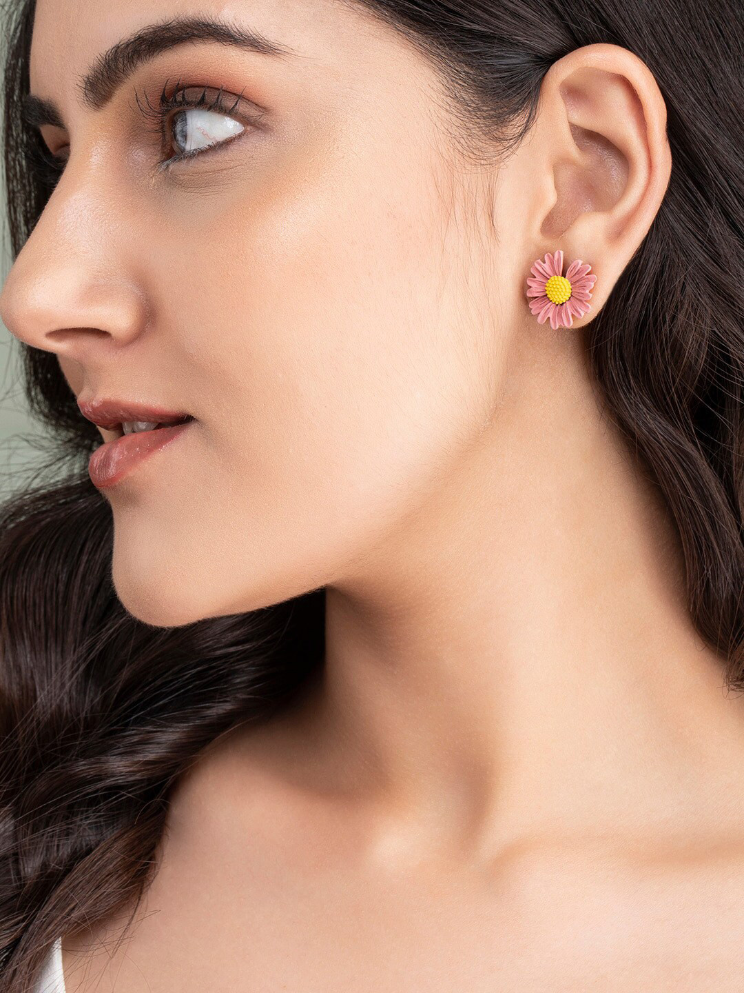 Rubans Set of 2 Pink Daisy Flower & White Pearl Stud Earrings