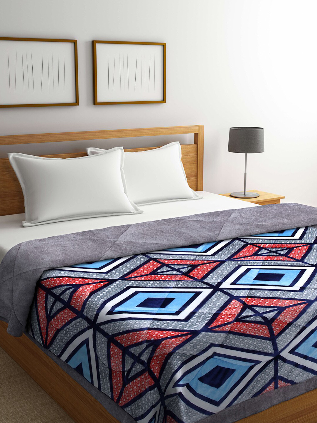 KLOTTHE Blue & Red Geometric Heavy Winter Double Bed Quilt