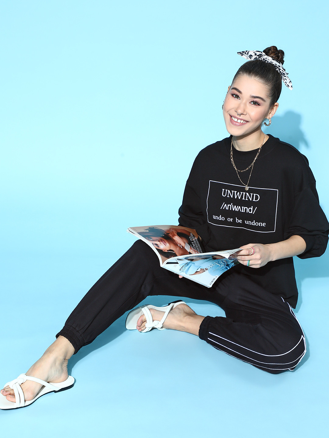 ANWAIND Women Stylish Black Printed Co-Ord Set