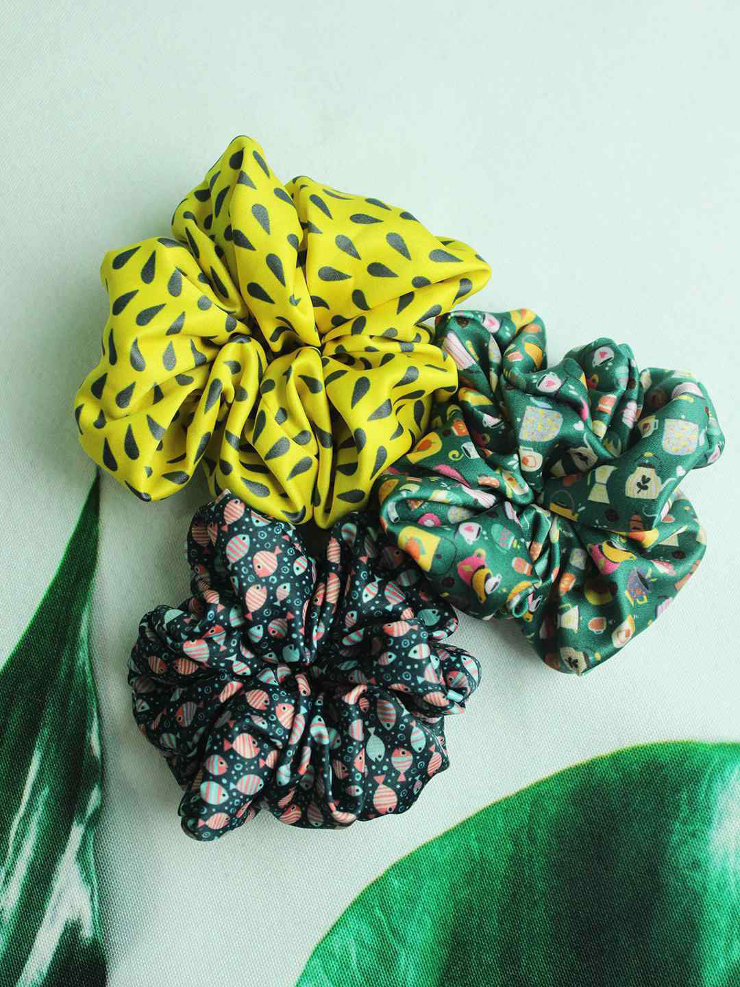 Tossido Women Green & Yellow Set of 3 Soft Satin fluffy Scrunchies