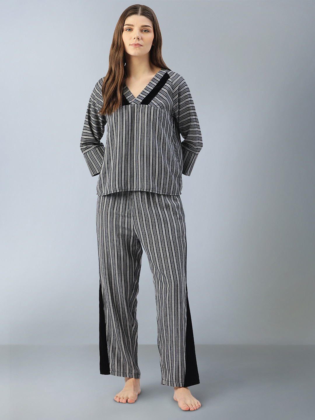 LILL Women Grey & Black Cotton Striped Pyjamas Set