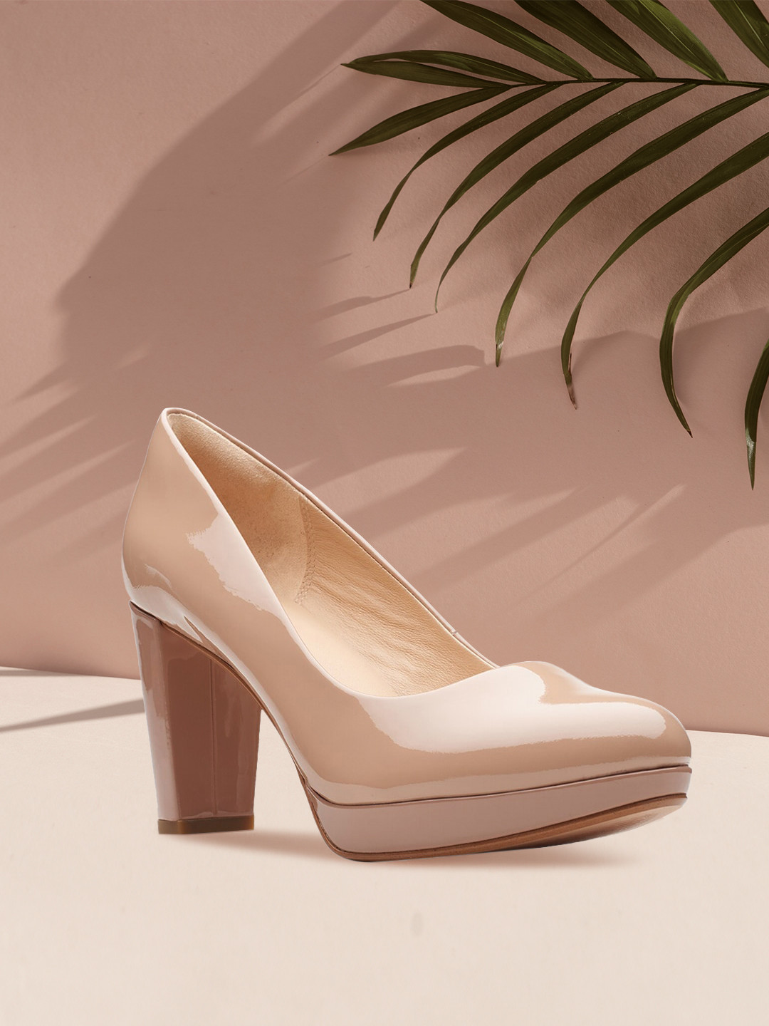 Clarks Camel Brown Leather Work Block Pumps