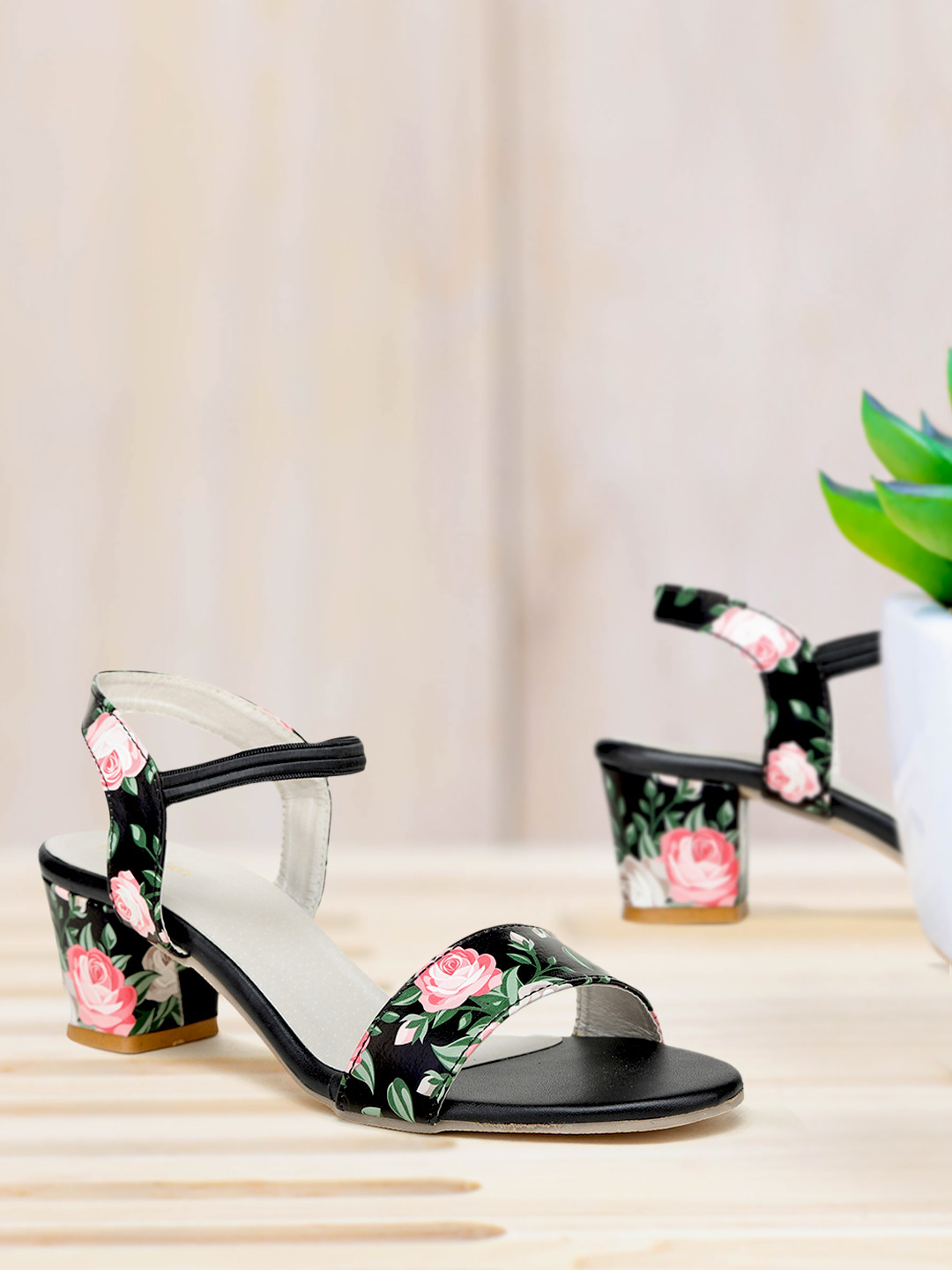 Funku Fashion Black & White Printed Party Block Sandals