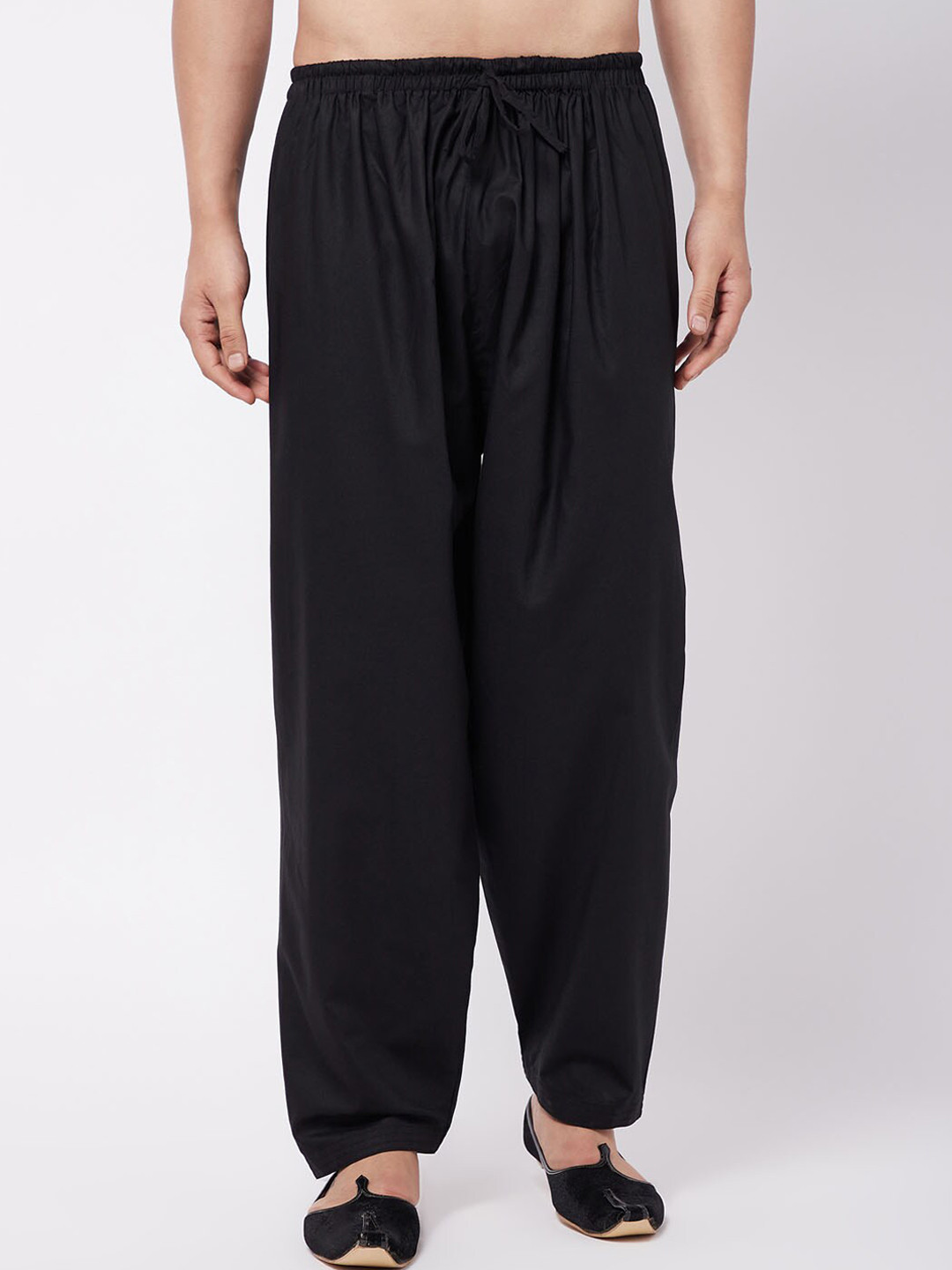 VASTRAMAY Men Black Loose Fit Solid Salwar