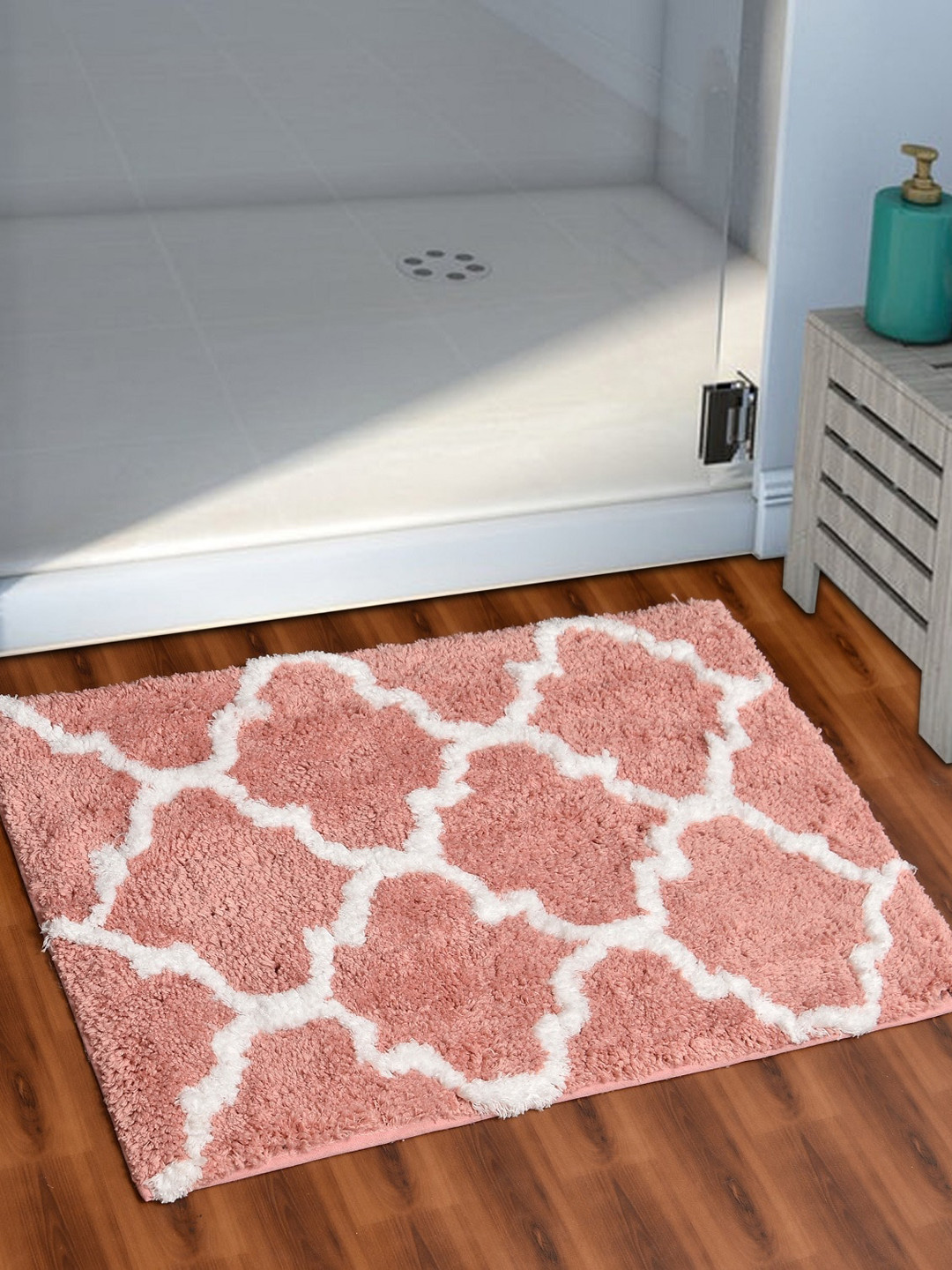 AEROHAVEN Peach & White Moroccan Microfiber Bath Mat