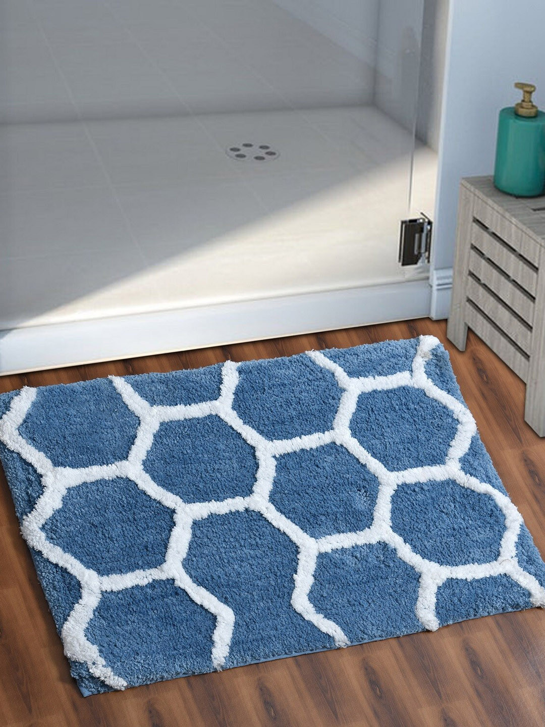 AEROHAVEN Blue & White Football Design Microfiber Bath mat