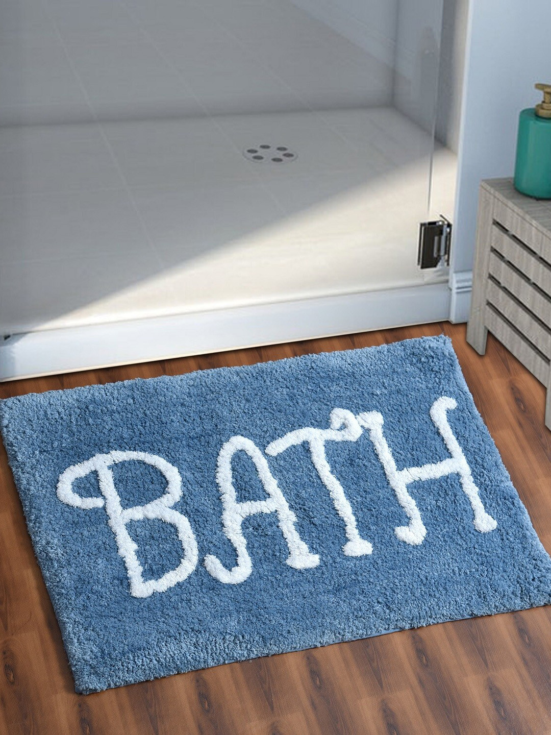 AEROHAVEN Turquoise-Blue & White Printed 1850 GSM Microfiber Anti-Skid Bath Rug