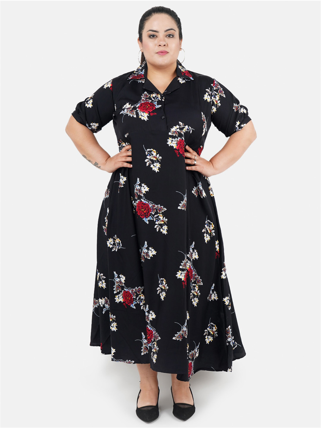 Indietoga Black Plus Size Floral Crepe Maxi Dress