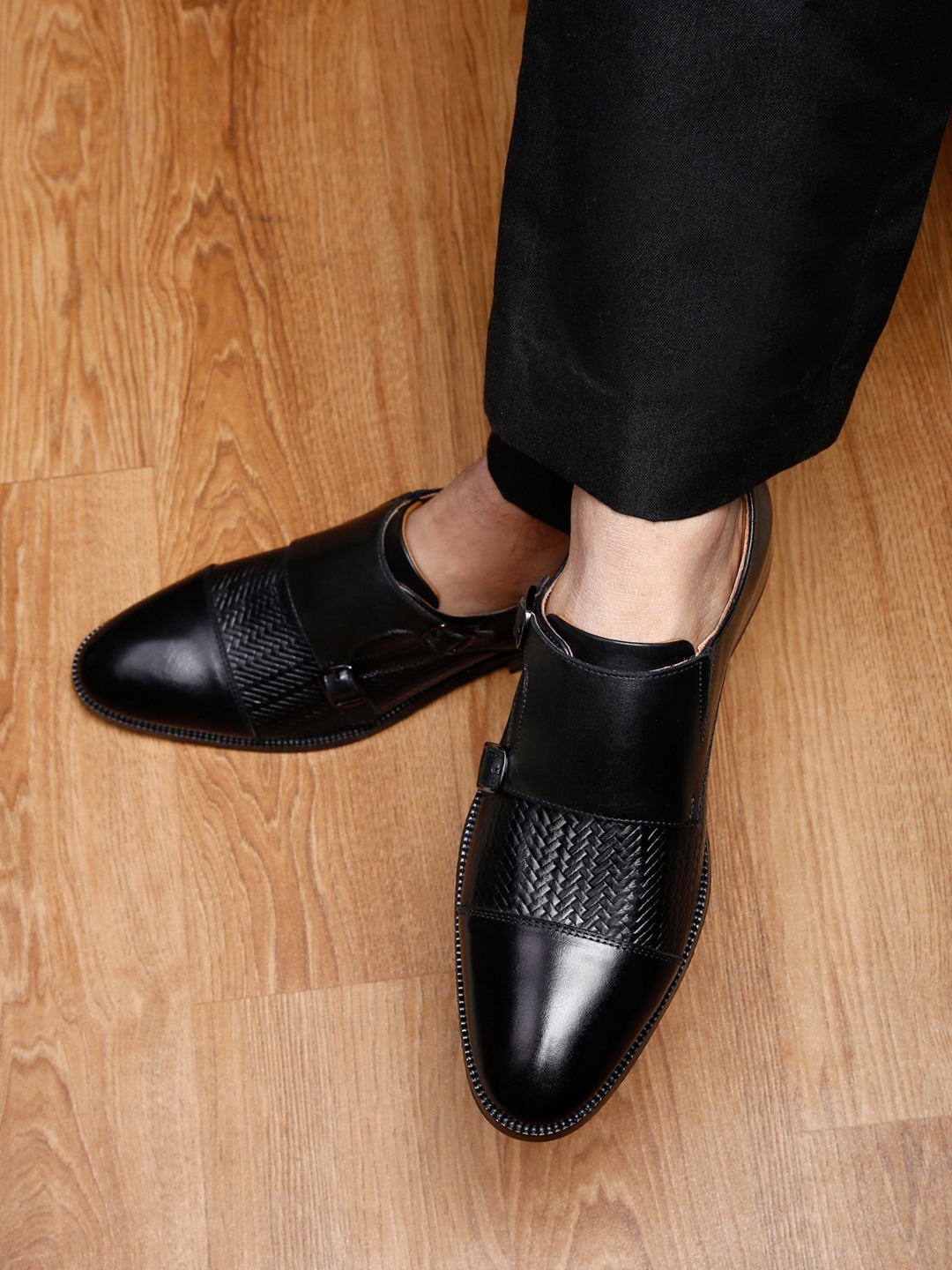 Louis Vuitton Mens Oxford Shoes Black Leather Round Toe Lace Up