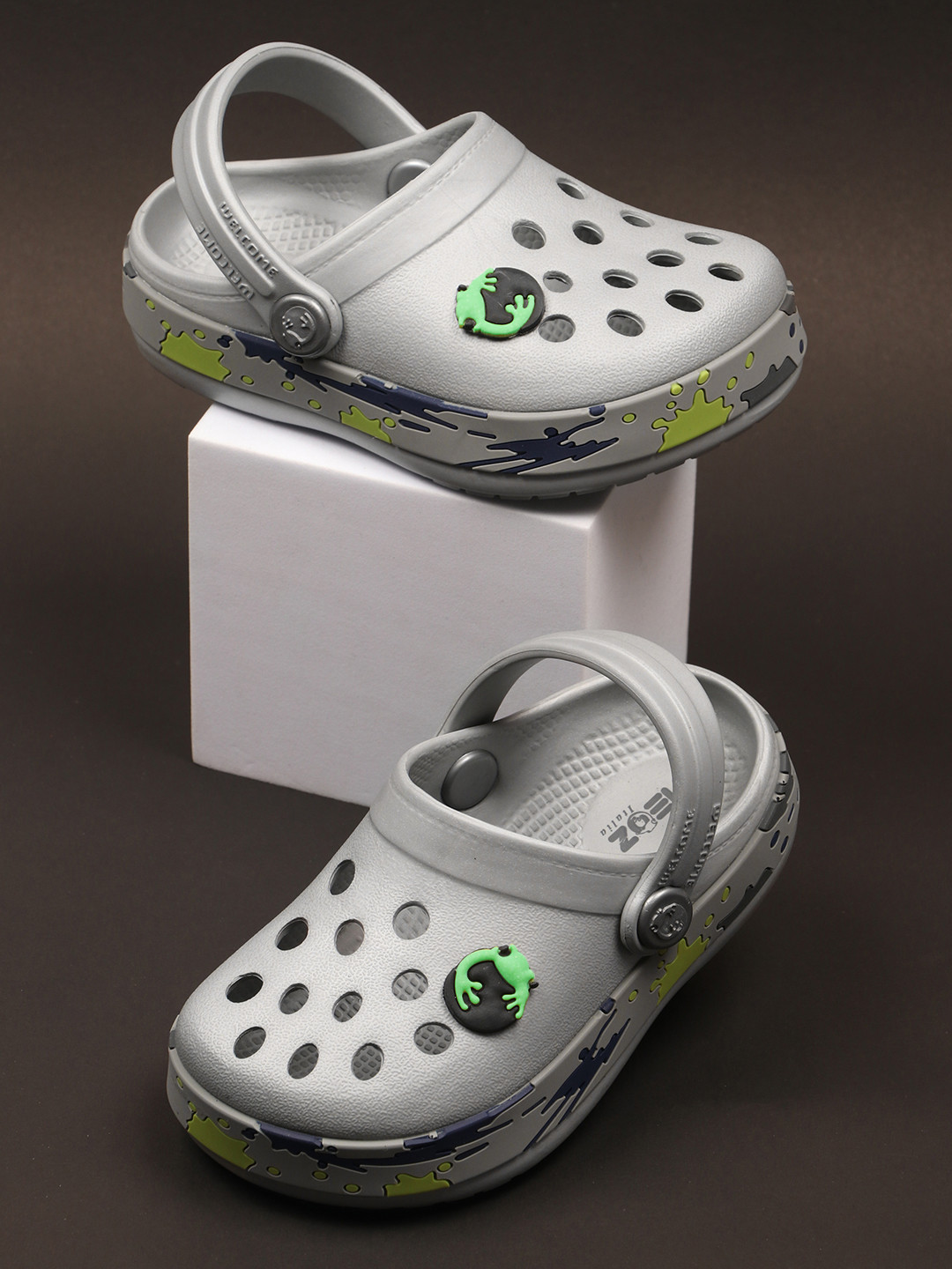 NEOZ Kids Levirex Lightweight & Comfortable Grip & Bounce Less Pressure Clogs