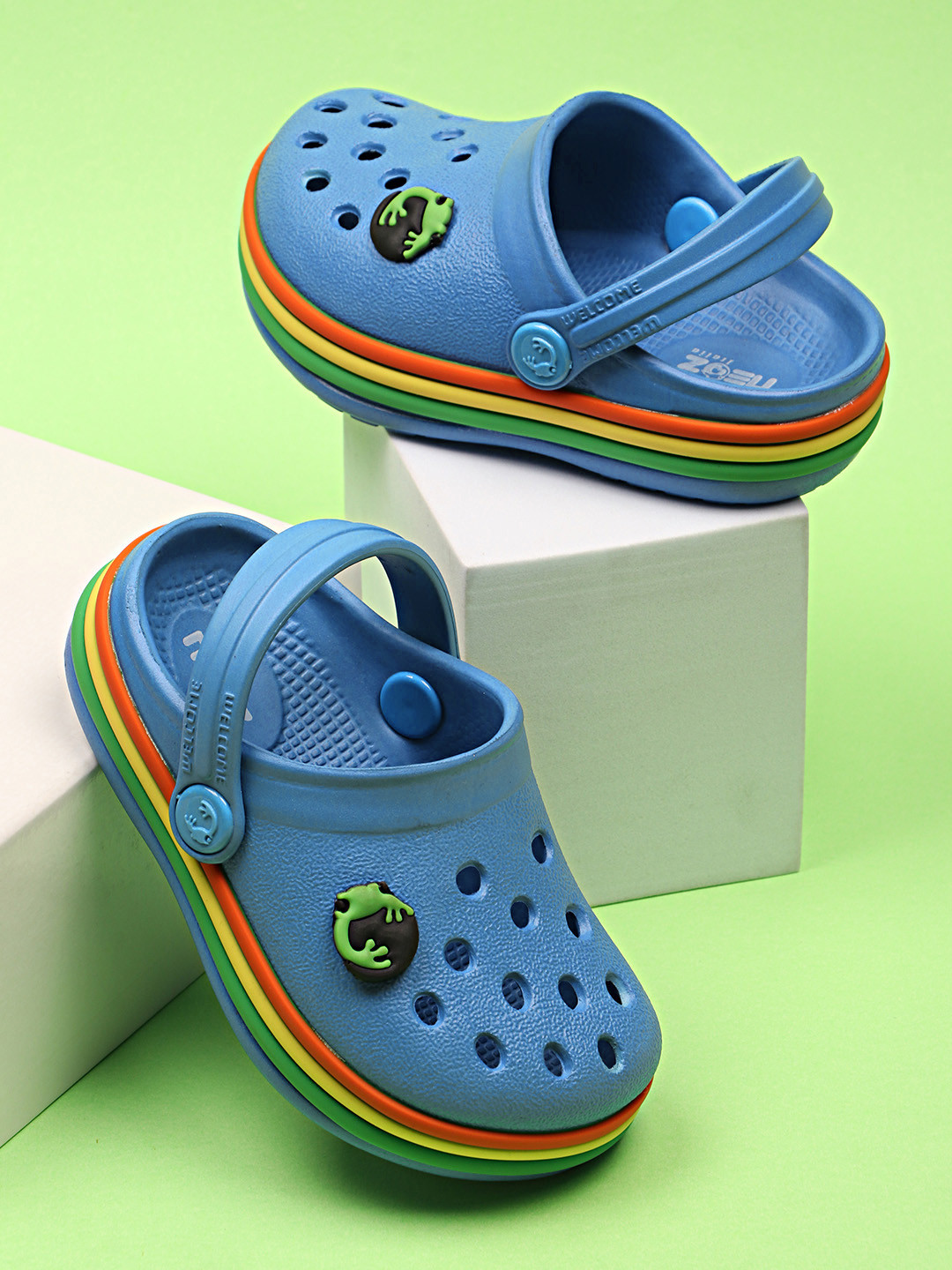 NEOZ Kids Levirex Lightweight & Comfortable Grip & Bounce Less Pressure Clogs