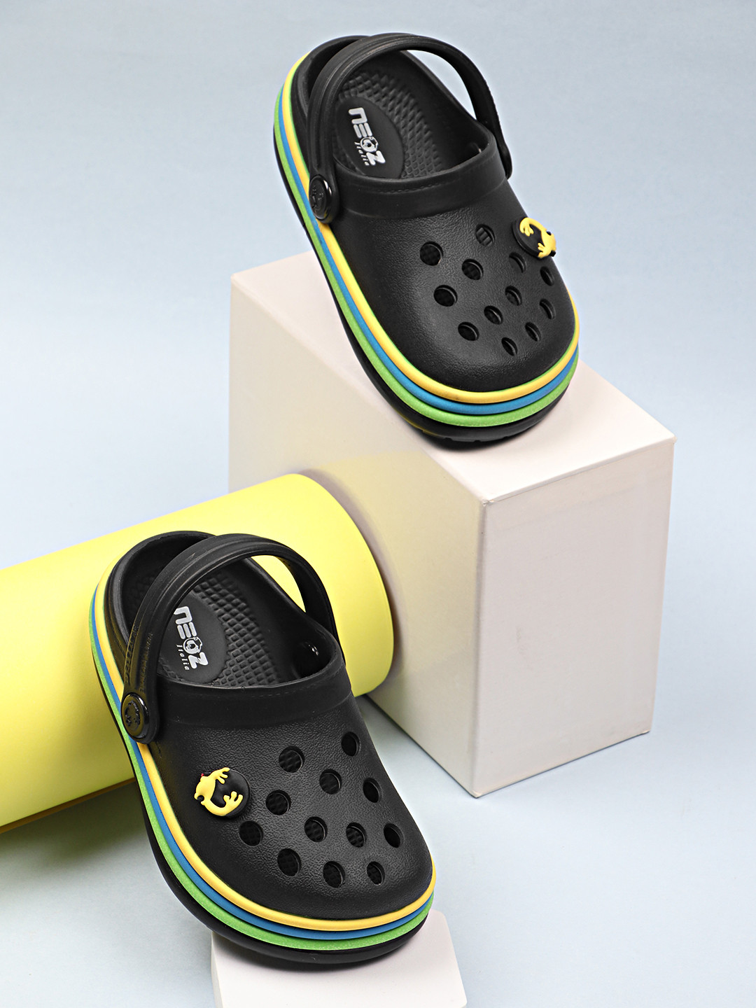 NEOZ Kids Levirex Lightweight & Comfortable Grip & Bounce Less Pressure Clogs