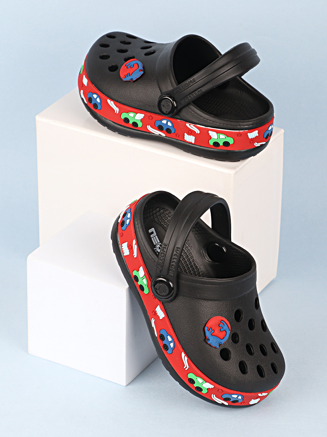 NEOZ Kids Levirex Lightweight & Comfortable Grip & Bounce Less Pressure Clogs