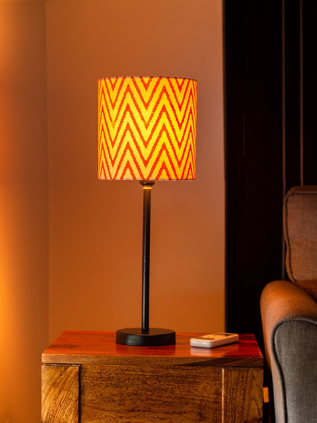 ExclusiveLane Orange Table Lamp With Shade In Iron