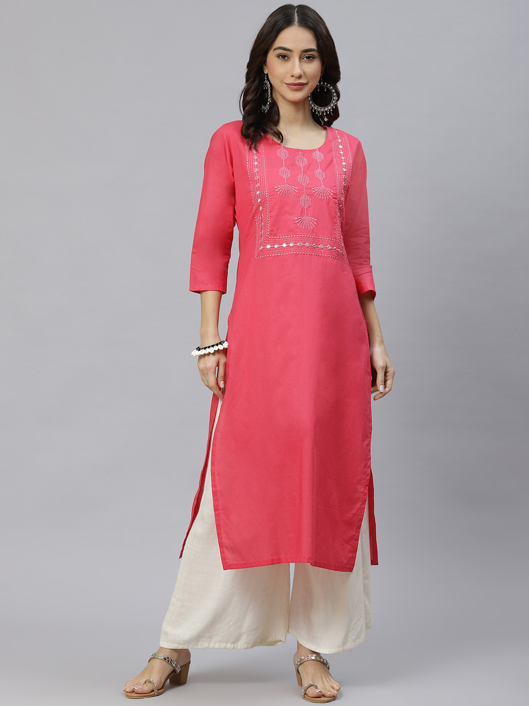 Ives Women Pink Pure Cotton Yoke Design Mirror Work Kurta