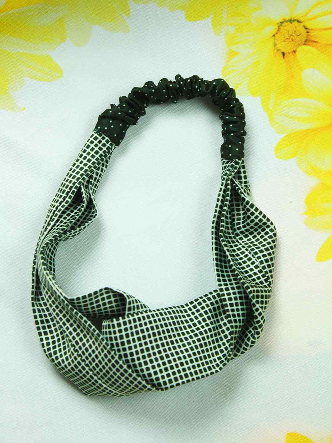 Tossido Women Green & White Hairband