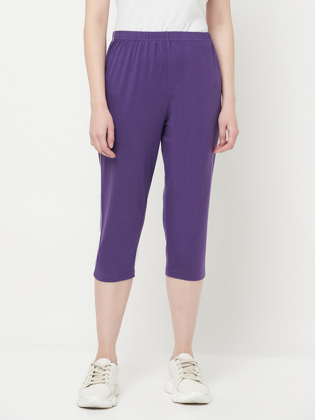 Espresso Women Purple Solid Regular Fit Pure Cotton Capri