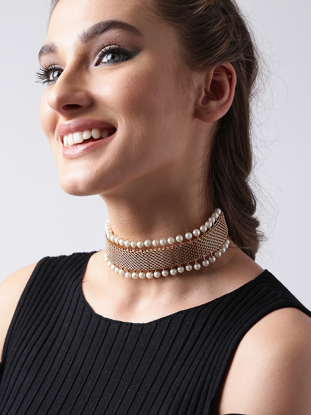 suhani pittie choker