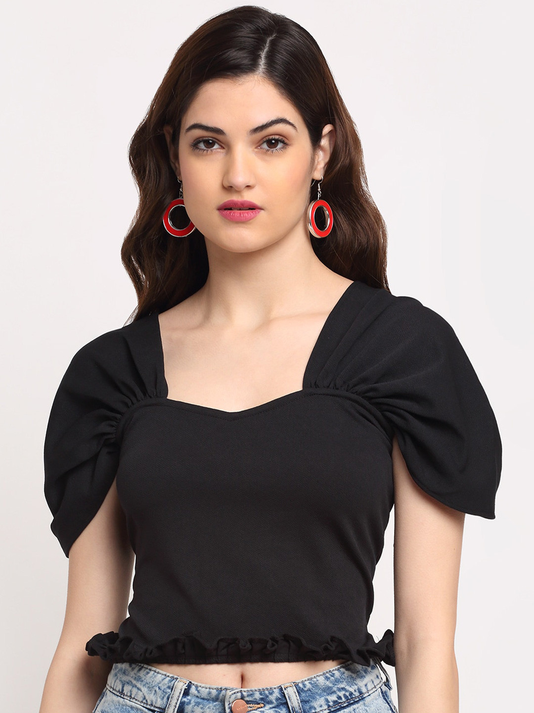 Sugathari Woman Black Sweetheart Neck Sheen Crop Top