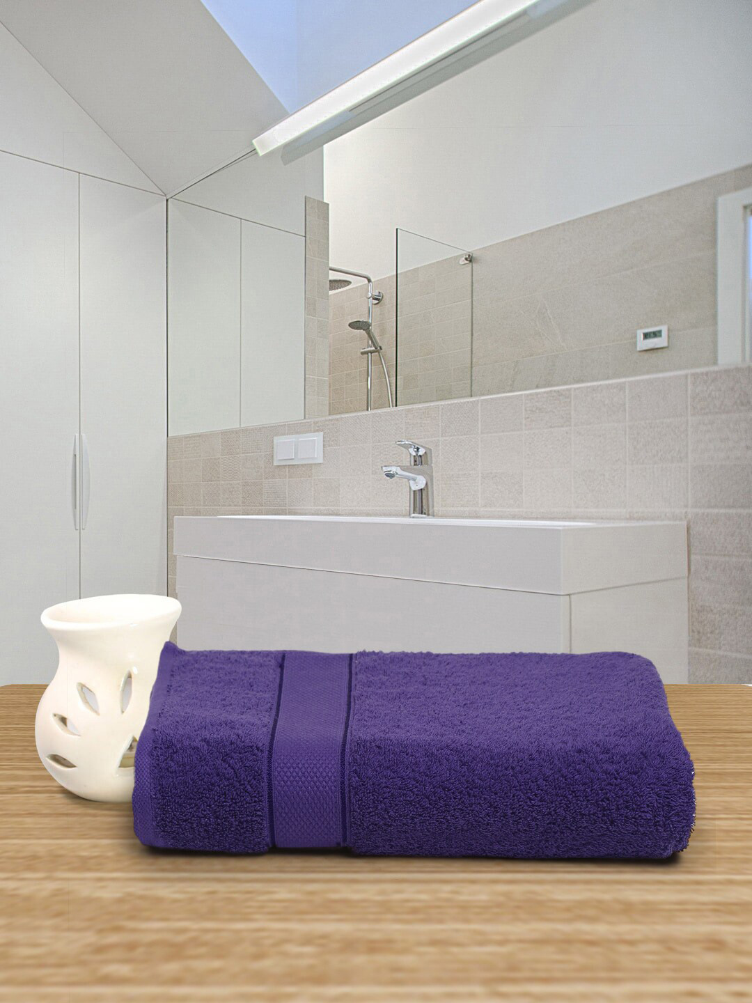 Creeva Violet Solid 525 GSM Cotton Bath Towel