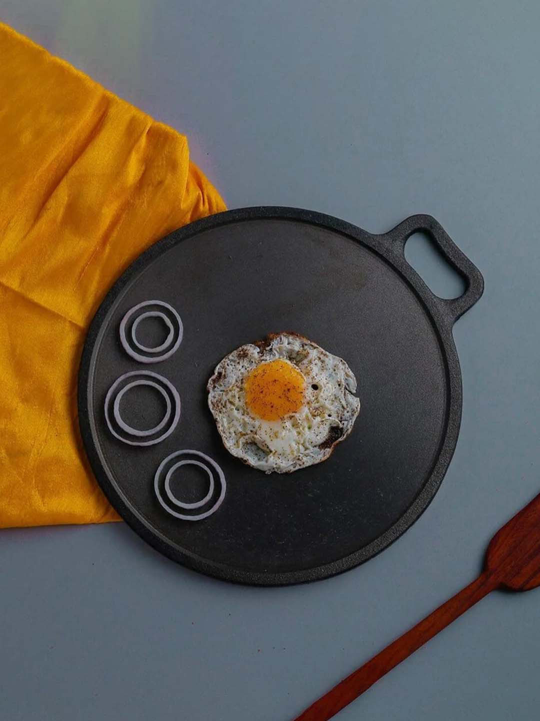 The Indus Valley Black Pre-Seasoned Cast Iron Tawa - 28 cm