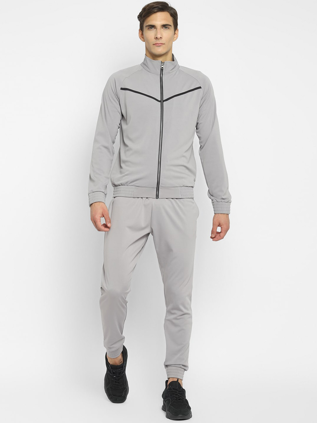 Yuuki Men Grey Solid Tracksuit