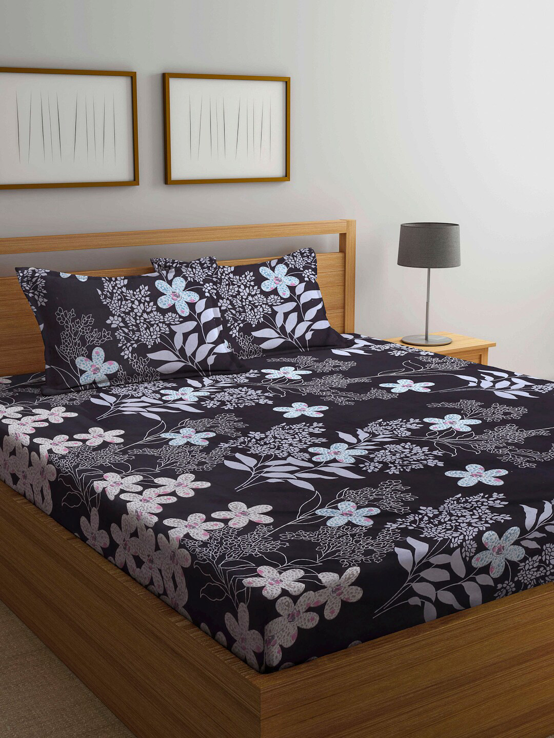 Arrabi Black & Blue Floral 300 TC King Bedsheet with 2 Pillow Covers