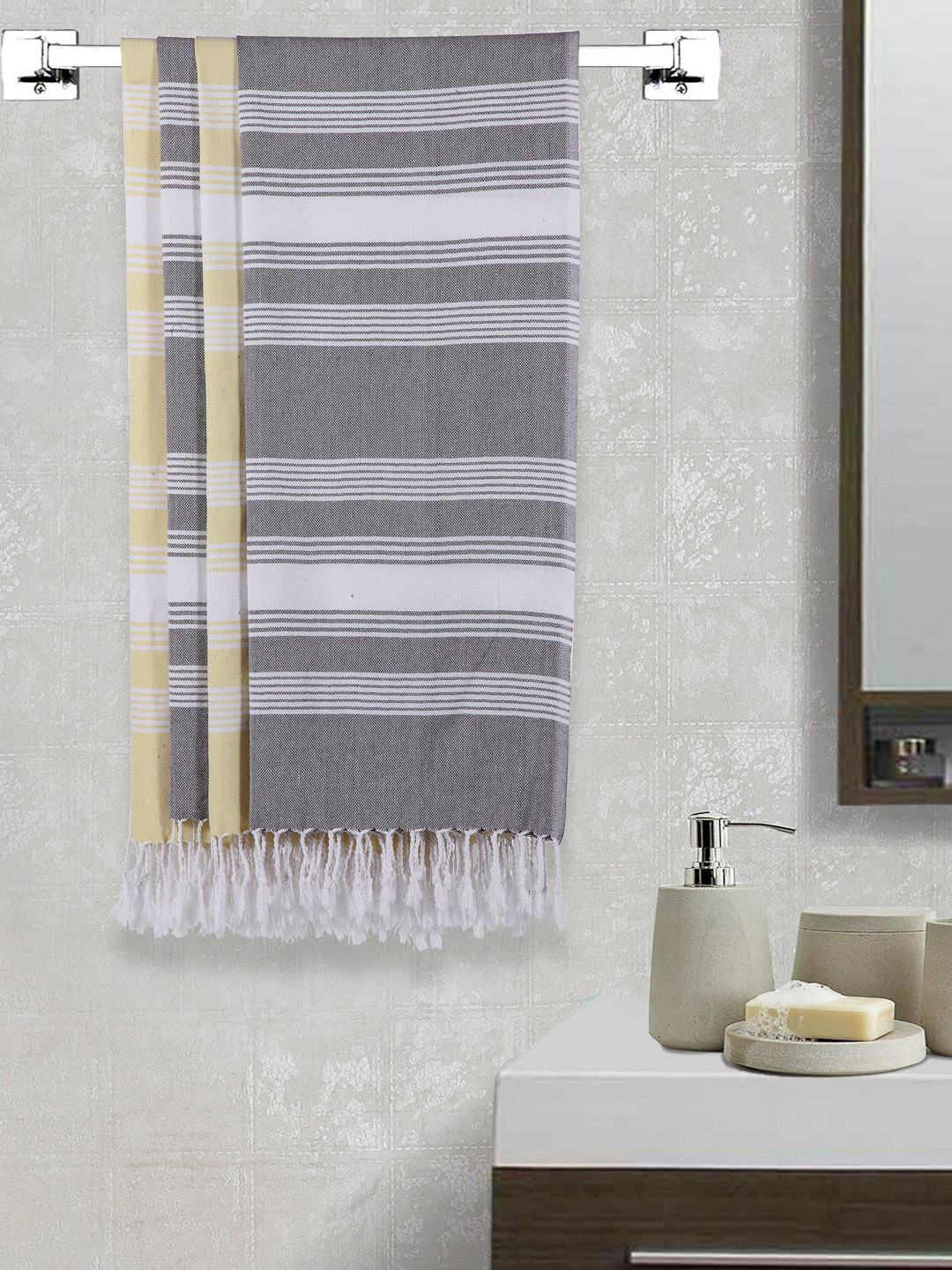 Arrabi Set Of 4 Grey & Yellow Striped 210 GSM Cotton Bath Towels