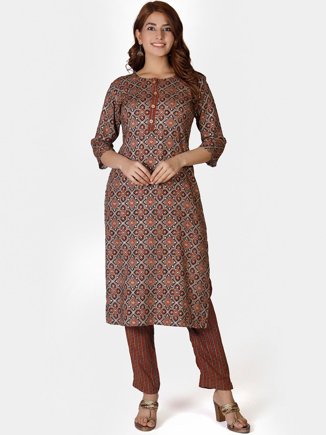 Do Dhaage Women Brown & Blue Ajrakh Printed Kurta with Trousers