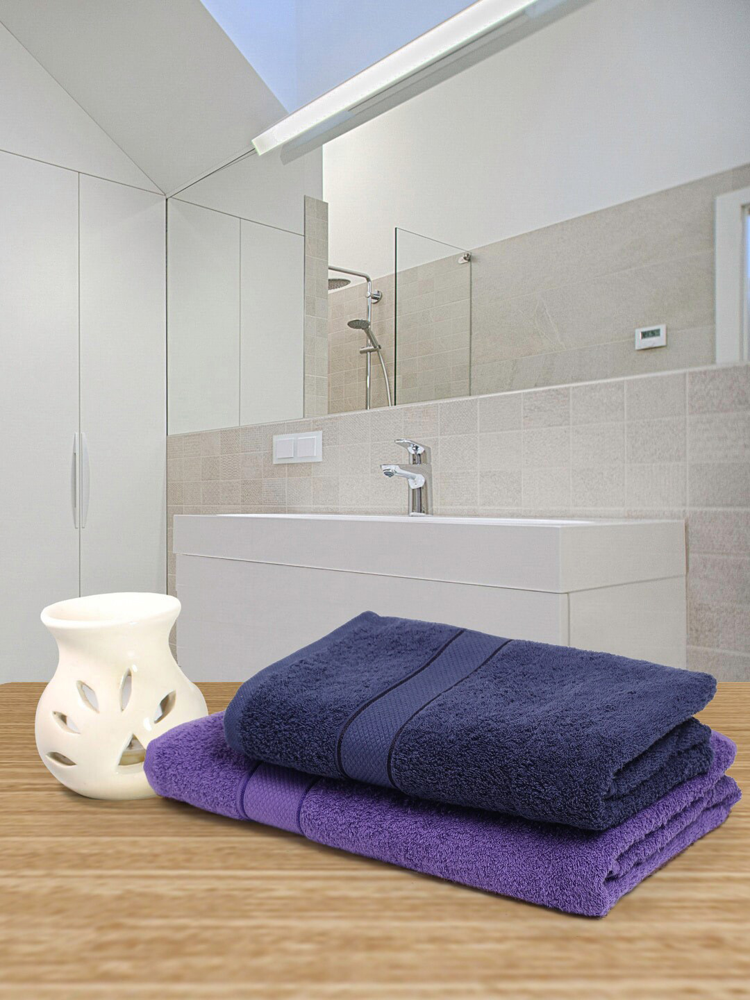 Creeva Violet & Navy Blue 2 Pc Solid 525 GSM Bath Towel Set