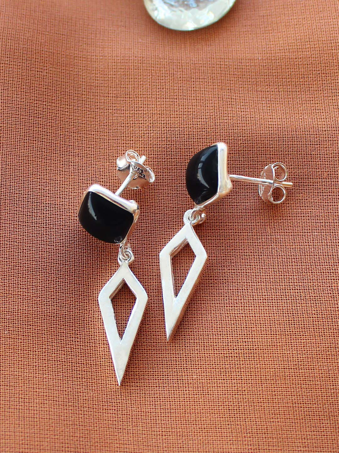 ERILINE JEWELRY 925 Sterling Silver-Plated & Black Diamond Shaped Drop Earrings