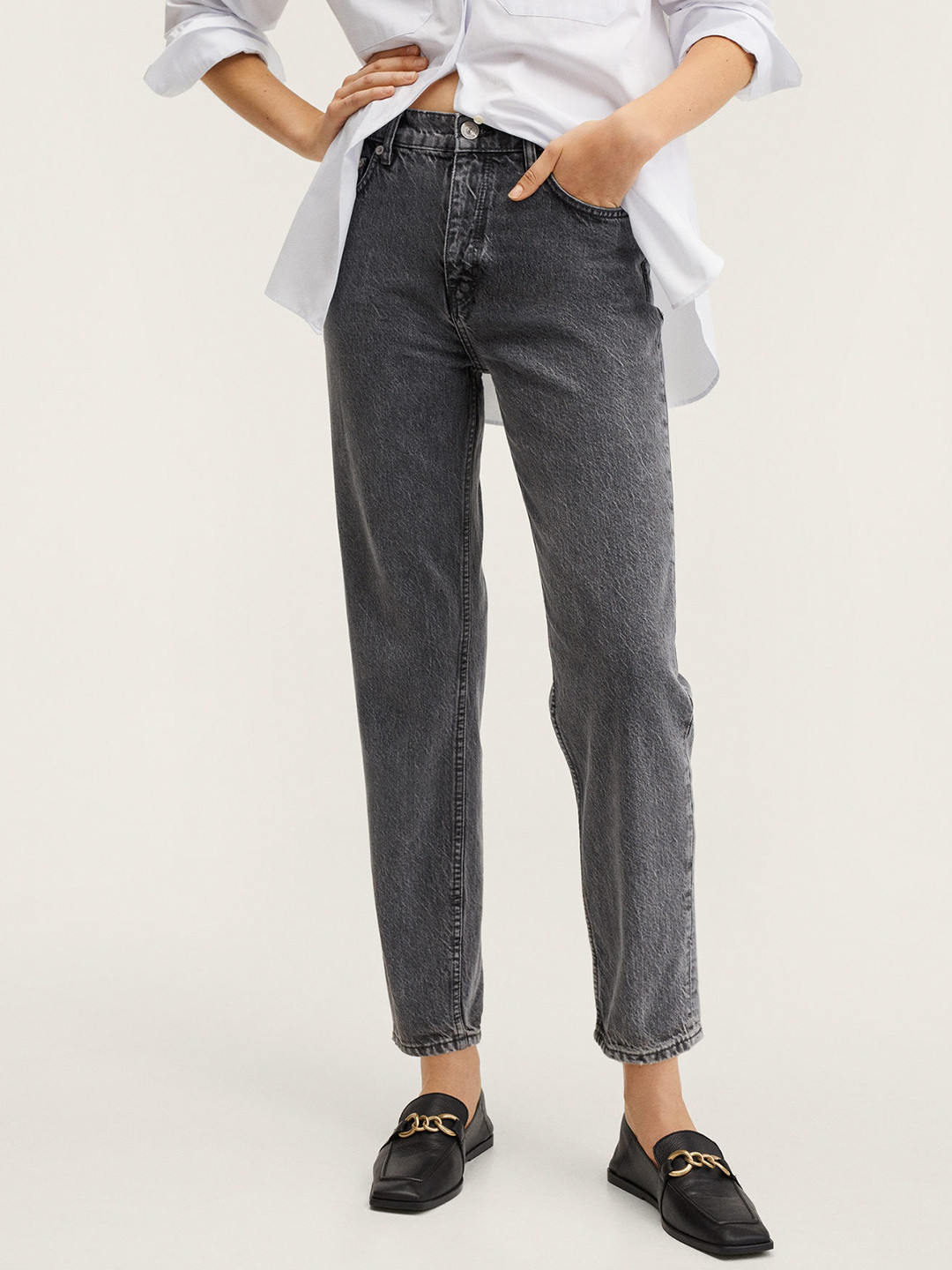 MANGO Women Charcoal Grey Pure Cotton Mom Fit High-Rise Light Fade Jeans