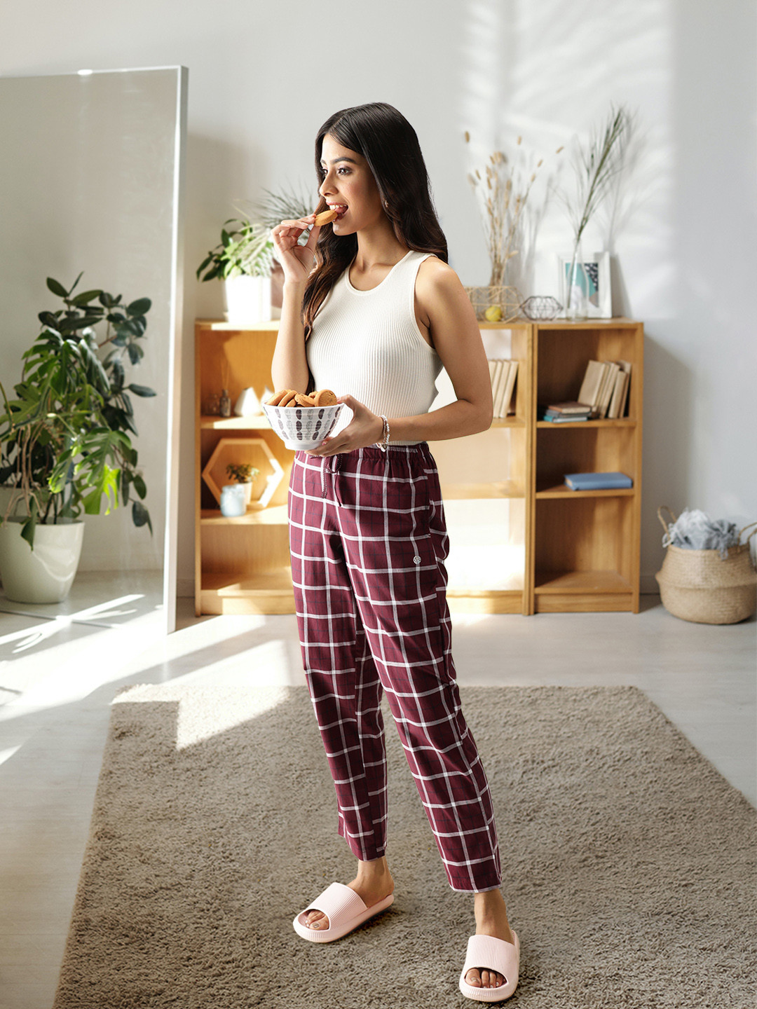 Van Heusen Women Tawny Port Checkered Functional Pocket Plush Back Lounge Pants