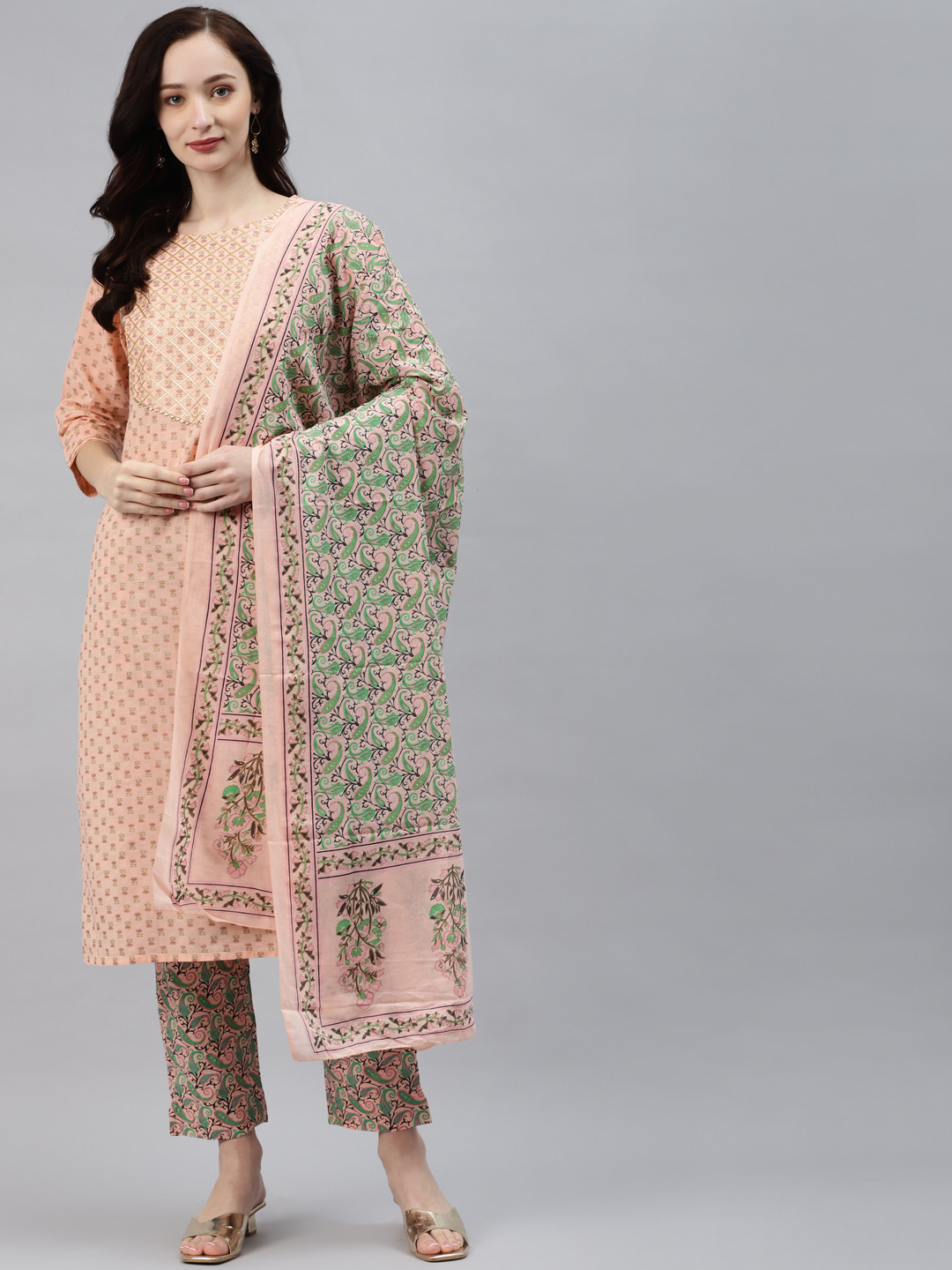 Vbuyz Women Peach & Green Ethnic Motifs Printed Gotta Patti Kurta with Trousers & Dupatta