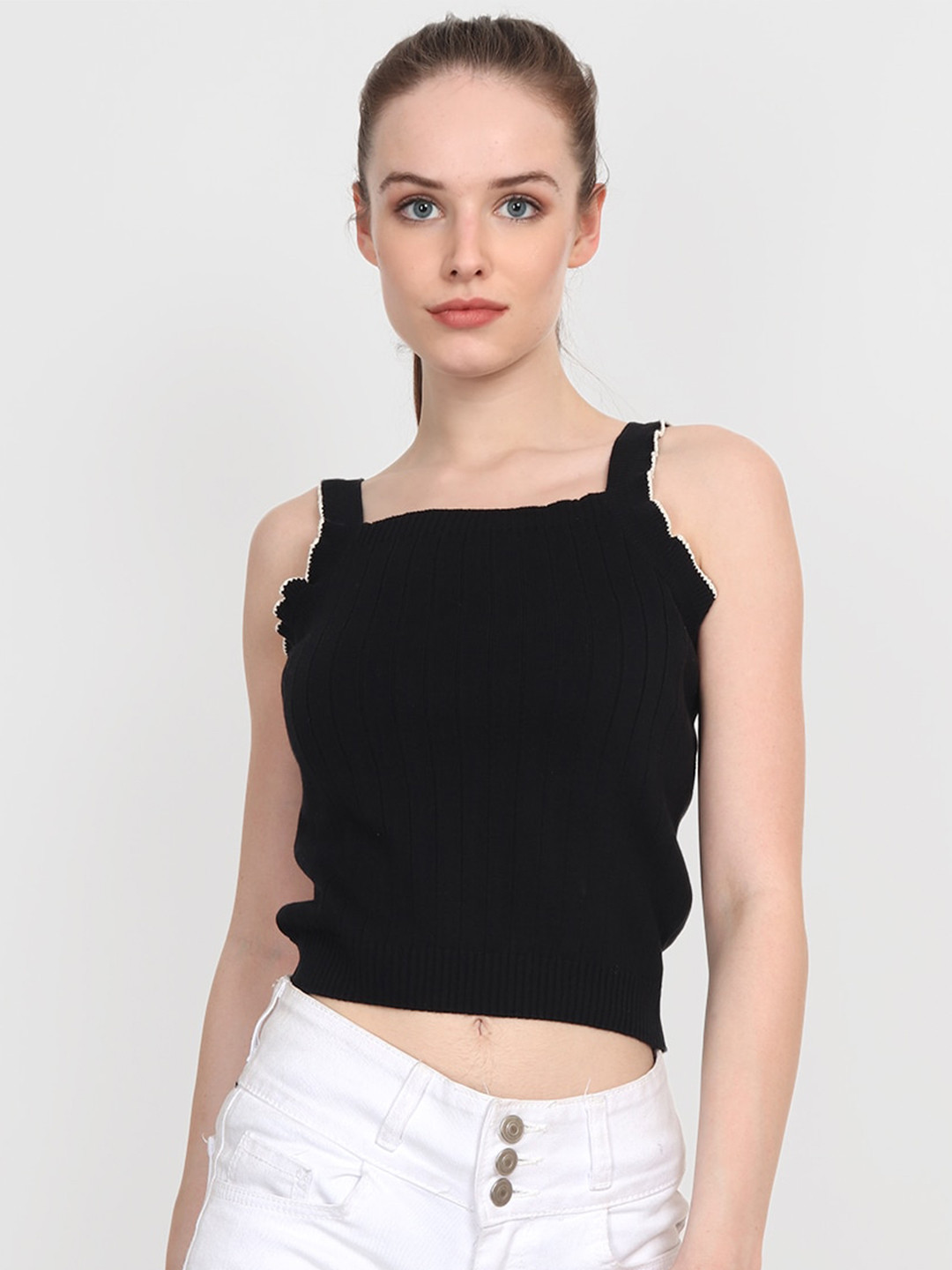 JoE Hazel Woman Black Crop Top
