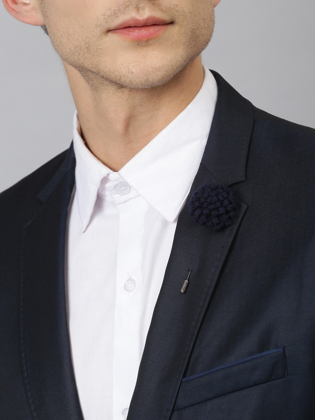 Tossido Men Navy Blue Solid Lapel Pin